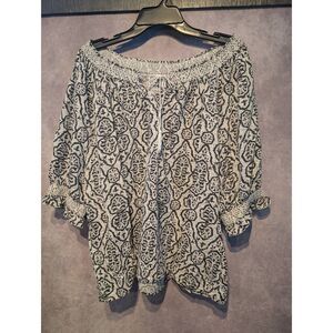 Relativity off the shoulder top size 2x